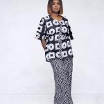 Zenitha Ray — Ensemble Boubou Noir & Blanc en Bazin